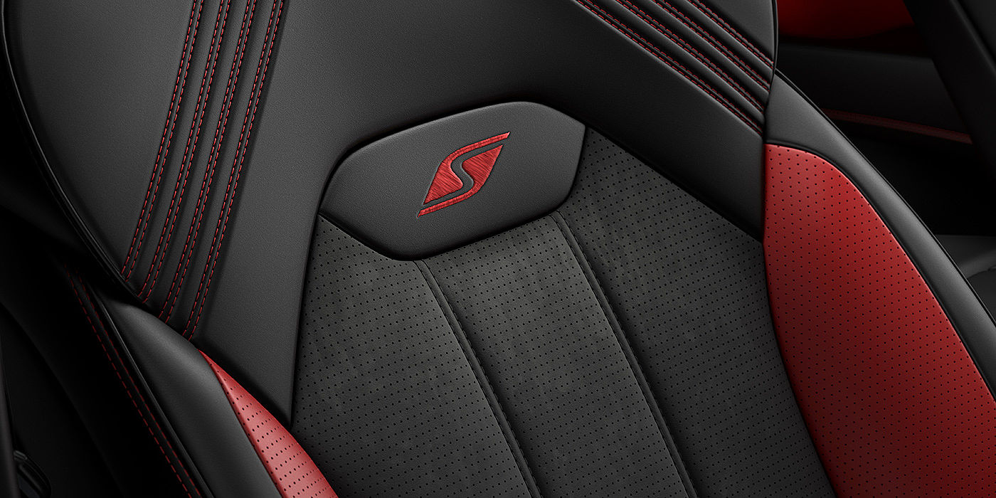 Bentley Jinan Bentley Bentayga S seat with detailed red Hotspur stitching and black Beluga coloured hide. 